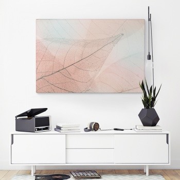 Transparenta löv i rosa färger